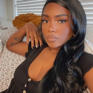 Meet your Posher, Natalie